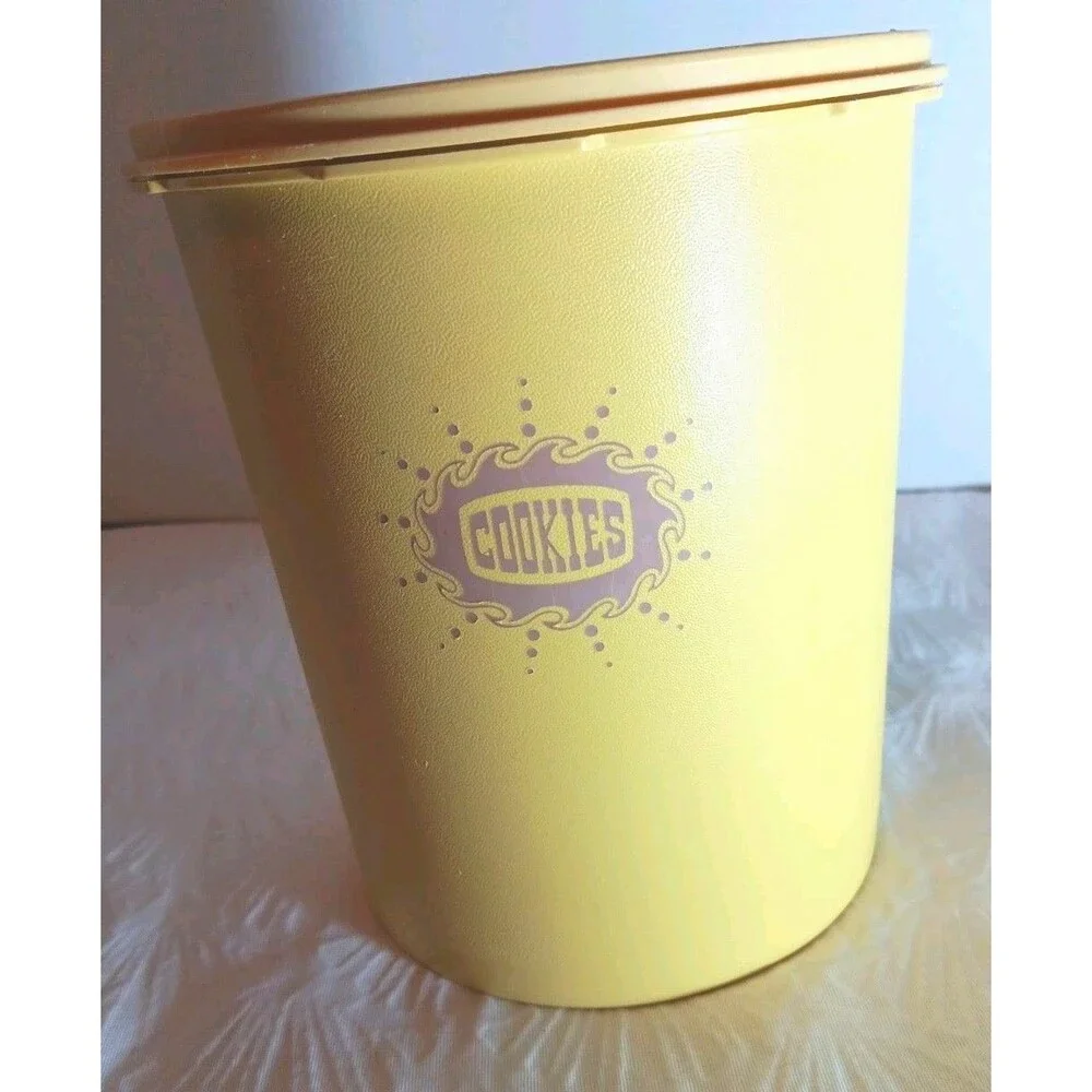 Vtg TUPPERWARE COOKIES Canister Servalier Sunburst Lid Yellow Harvest Gold 1970s